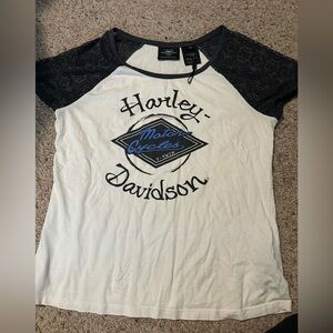 Women’s Harley shirt size large